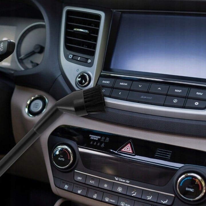 Zestaw mini ssawek do odkurzania kokpitu i kratek w samochodzie