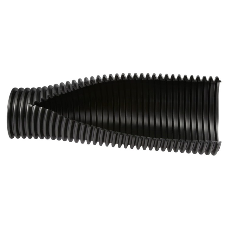 Przekrój czarnego węża elastycznego z materiału EVA pokazujący profil ścianki o wymiarach 32mm na 40mm.